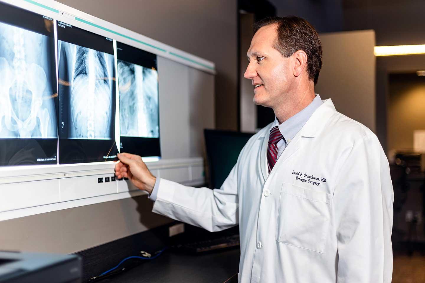 David J Grossklaus Md
